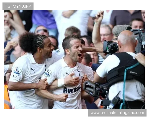 范德文留队后热刺更稳,后场推进更硬,范德法特进球集锦 范德文留队后热刺更稳,后场推进更硬,范德法特进球集锦